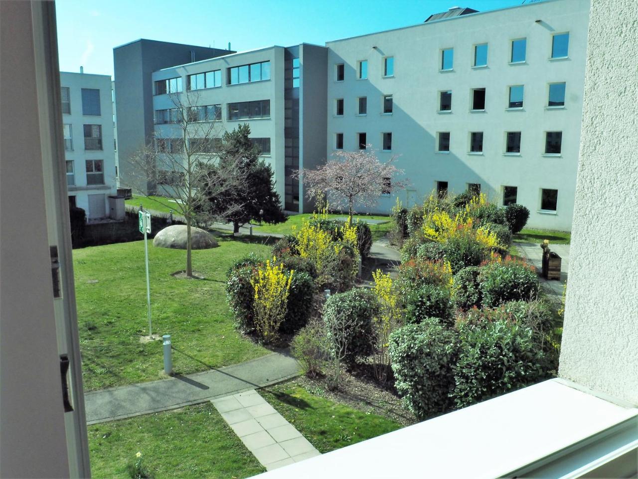 Ibis Geneve Petit Lancy Hotel Exterior photo