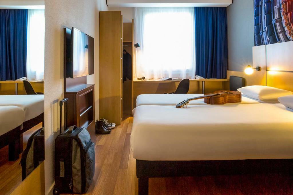 Ibis Geneve Petit Lancy Hotel Exterior photo